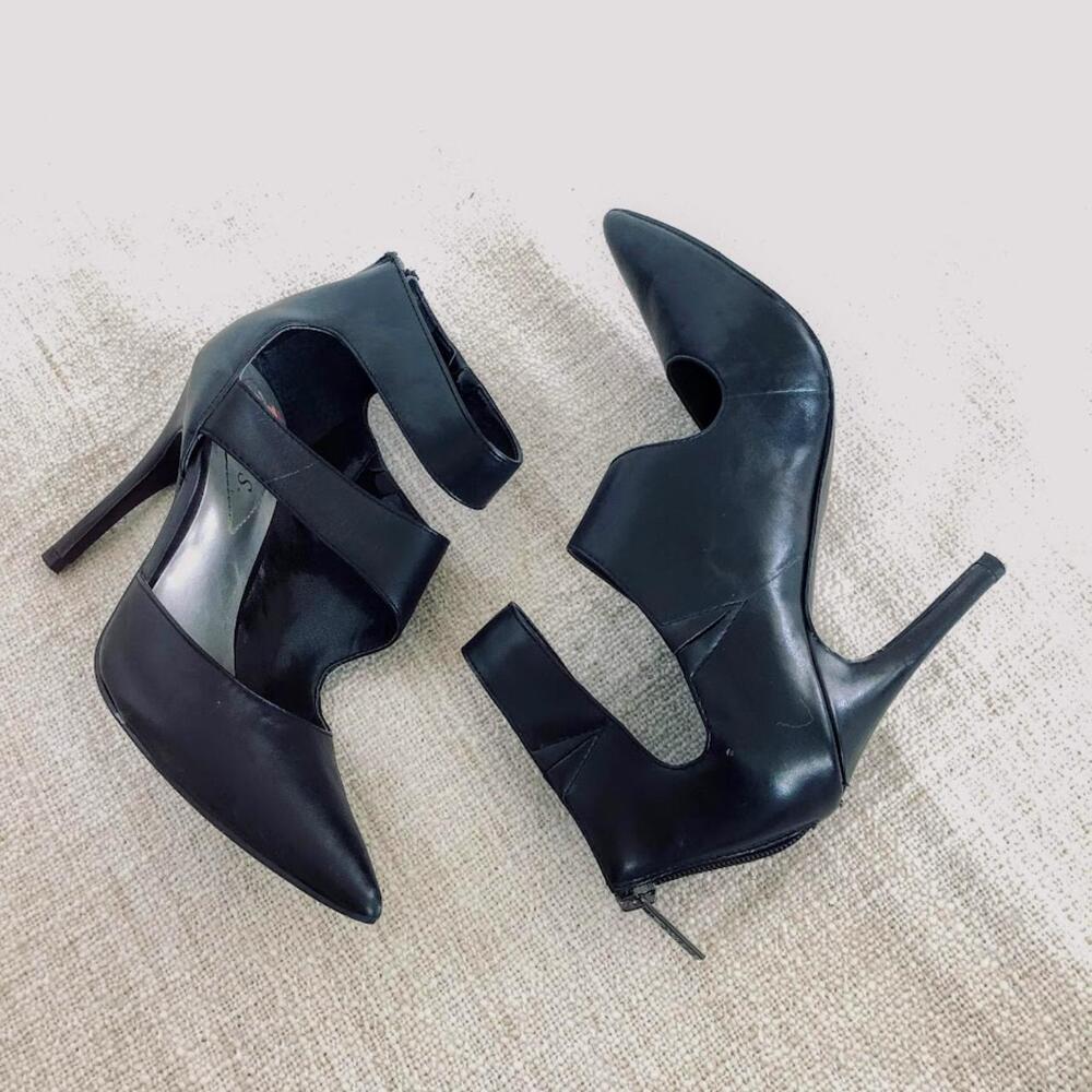Guess Black Cutout Pointed Toe Heels Size 6